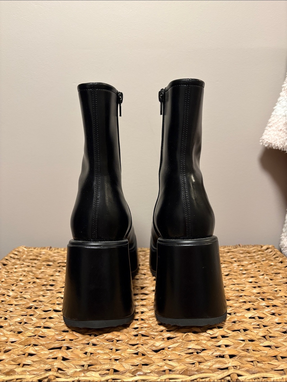 Jeffrey Campbell Black Leather Platform Ankle Boots - Picture 3 of 5
